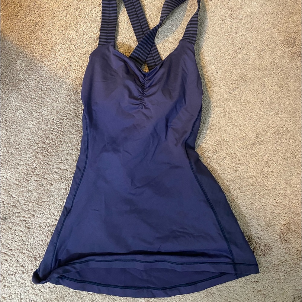 Lulu lemon top
